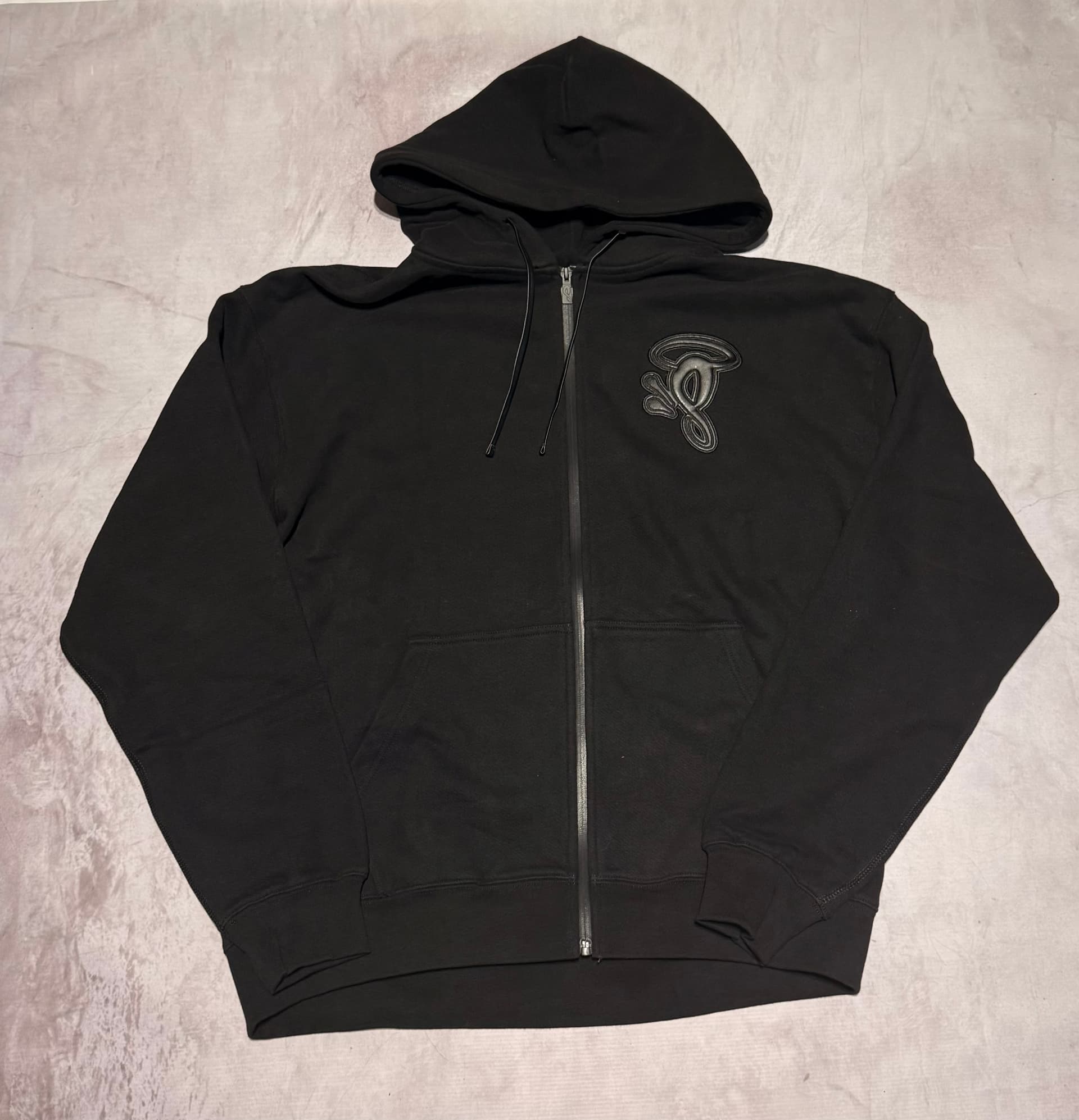Syna "Shadow OG Hood Zip" Black
