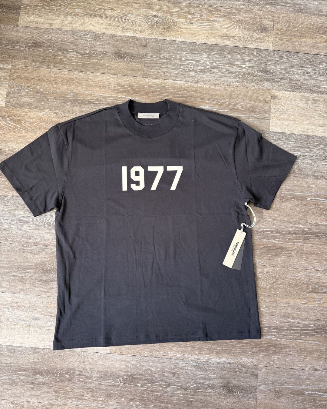 Essentials 1977 Tee