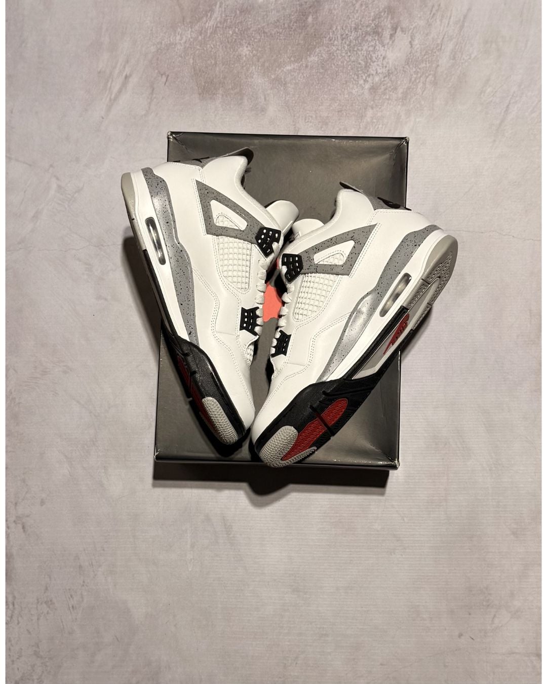 Jordan 4 White Cement