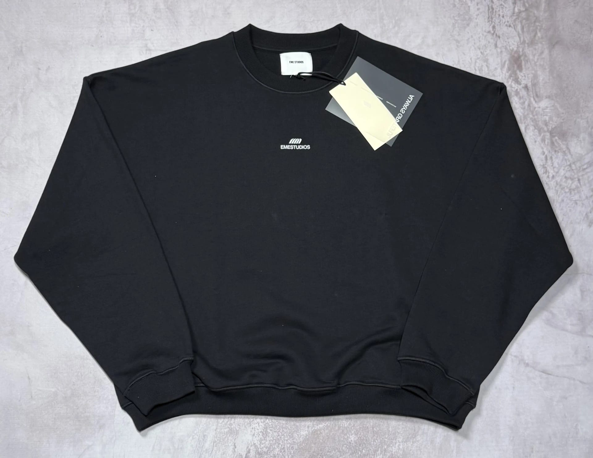 EmeStudio "Black" Crewneck