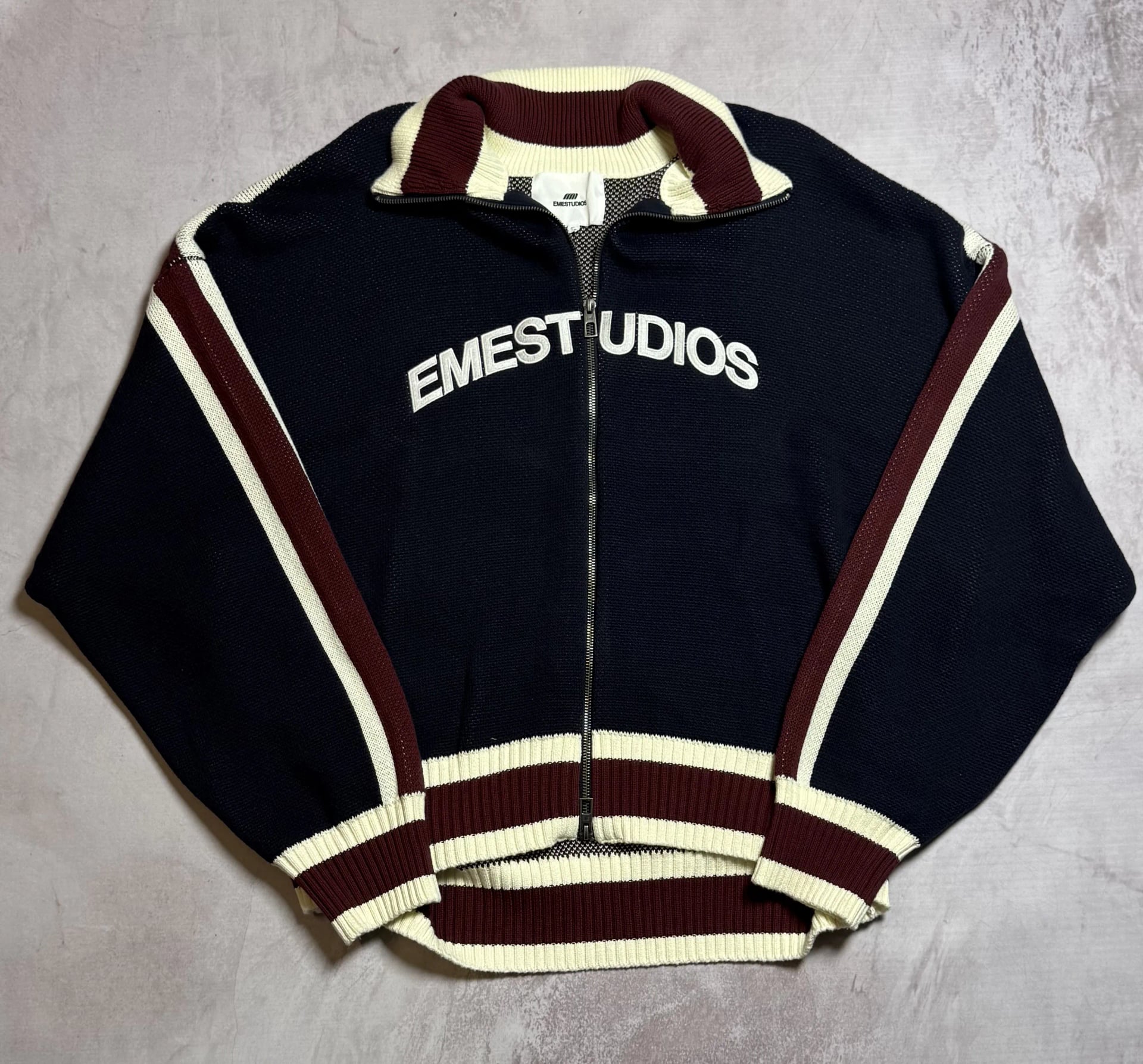 EmeStudios "Echellor Navy Zipper Knit"